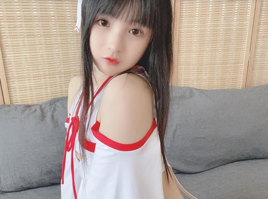桜井宁宁图集，看上去她好小啊