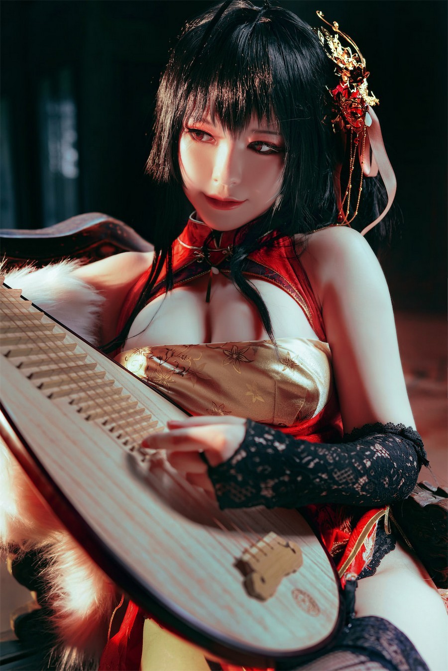 半半子cos镇海，魅魔利兹，柴郡，凤鸣春晓等60套图。