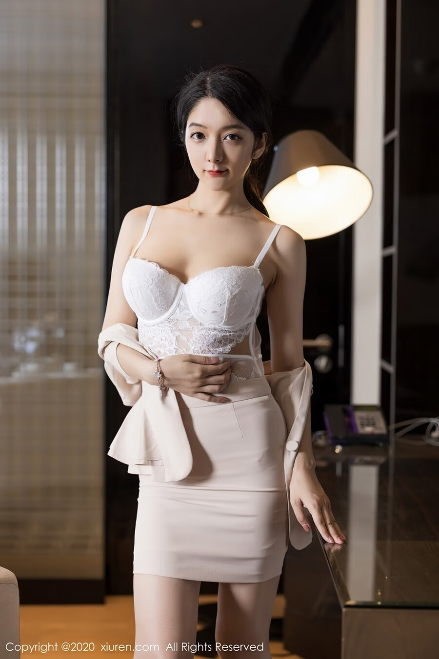爱蜜社Angela小热巴 成熟一女人图选