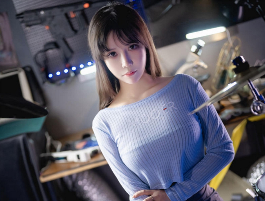 抱走莫子吉他妹妹4.jpg