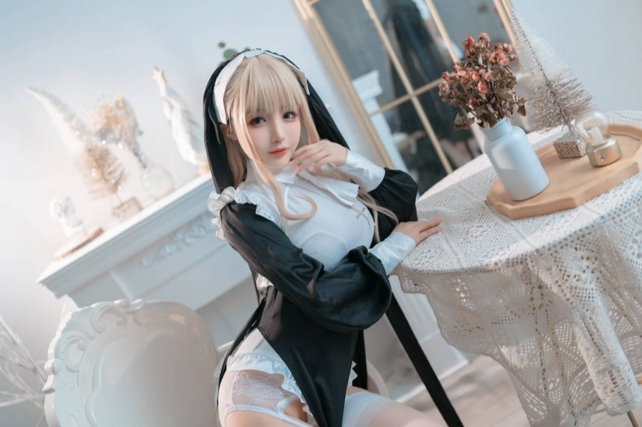 桜井宁宁修女2.jpg