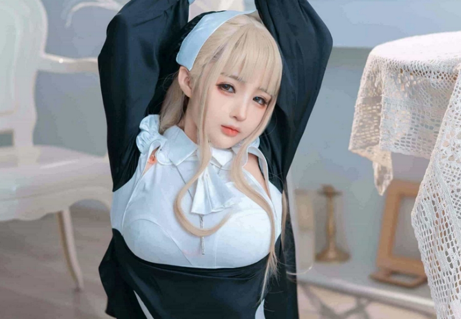 桜井宁宁修女3.jpg