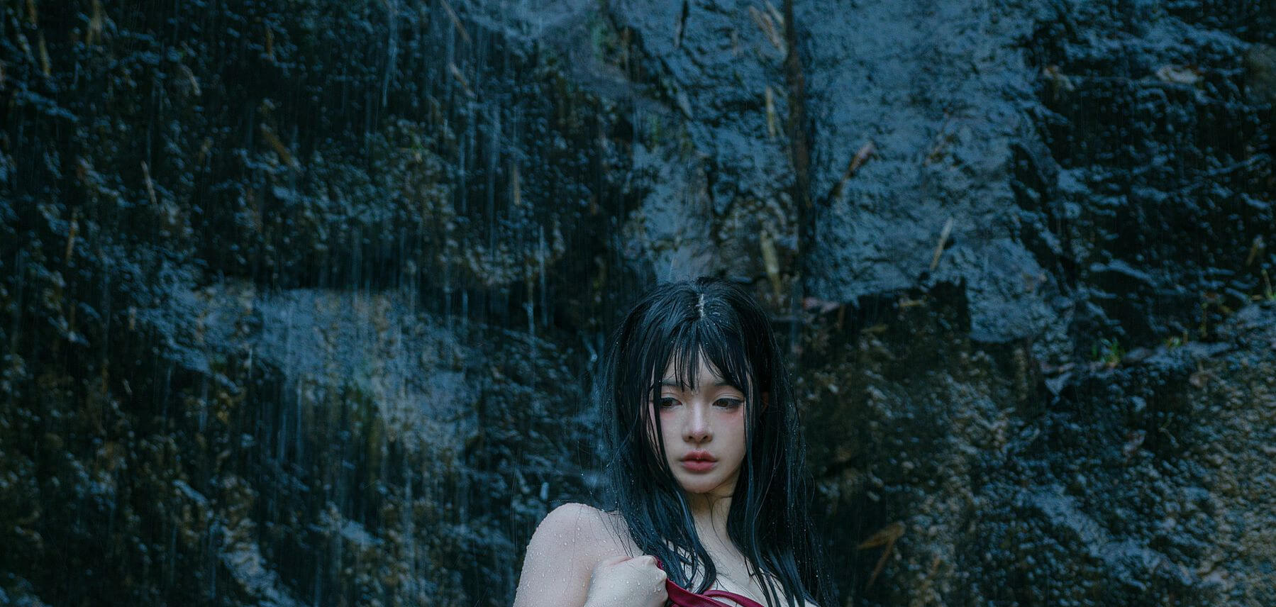 ninja阿寨寨体育课后，两只手都握不住的神明巫女
