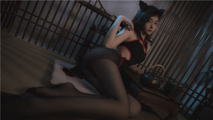 南桃黑旗袍cos.jpg