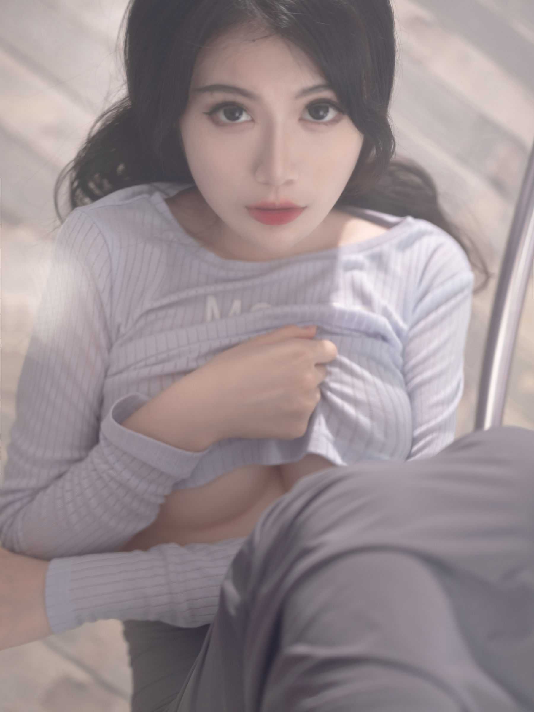 一米八的大梨子24fa，笑颜如朝阳般好看