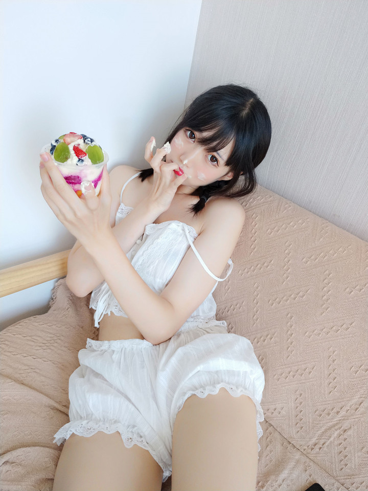 nagisa魔物喵，柔和温婉的邻家小妹