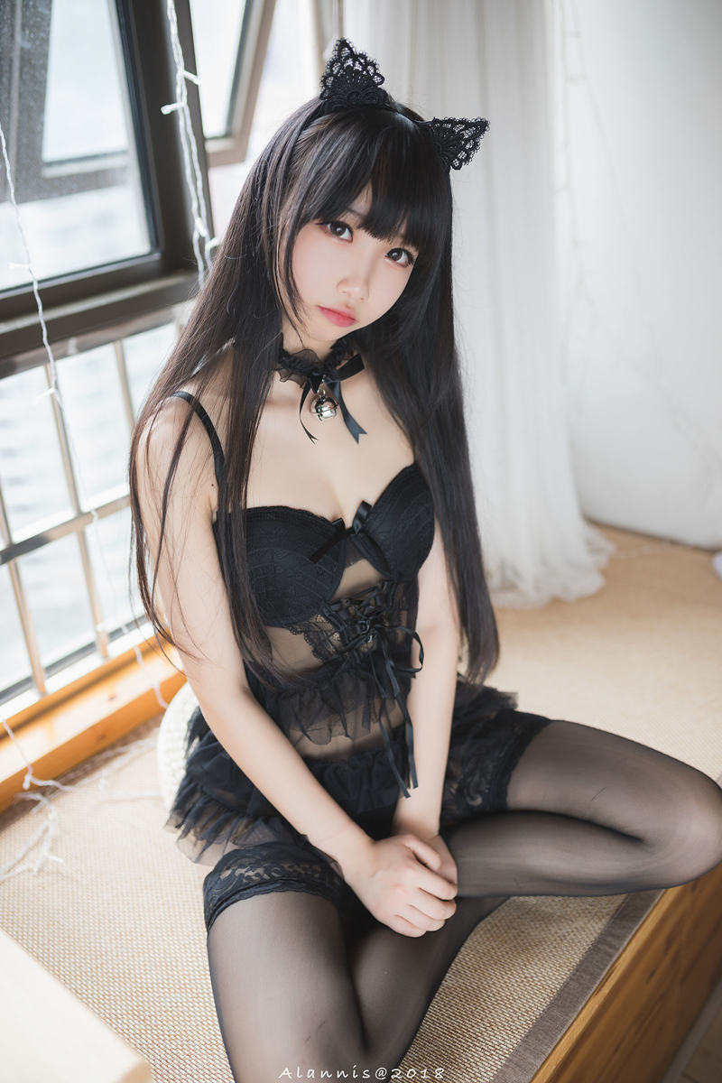 雪琪sama雪豹，小脸后辈才是猎人